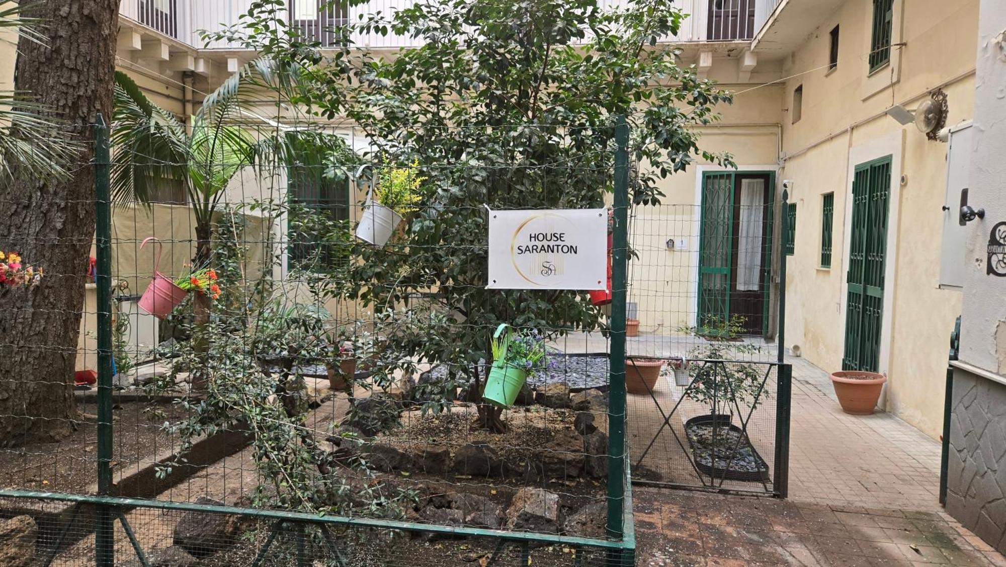 Saranton House Hotel Catánia Buitenkant foto